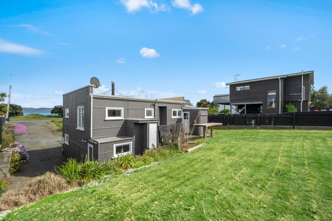 The Green Trout - Paraparaumu Beach Holiday Home Dış mekan fotoğraf