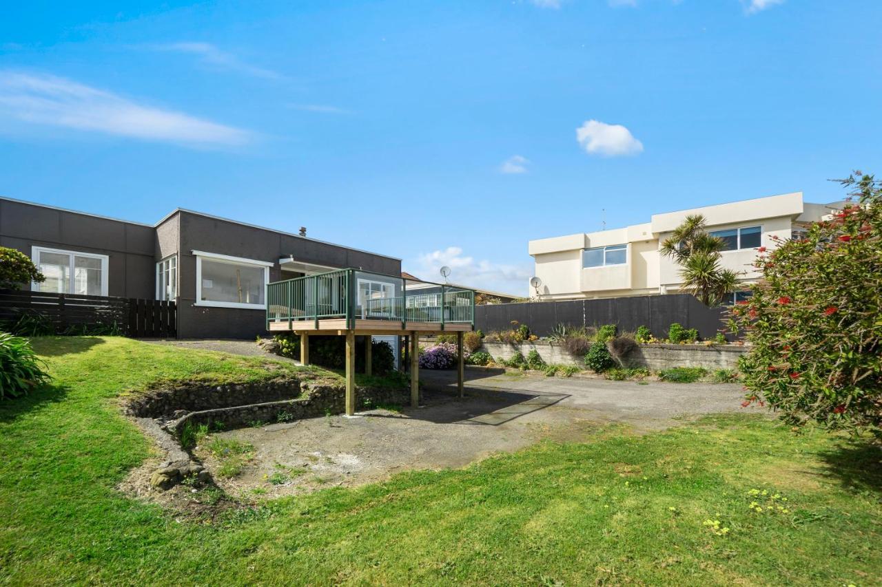 The Green Trout - Paraparaumu Beach Holiday Home Dış mekan fotoğraf