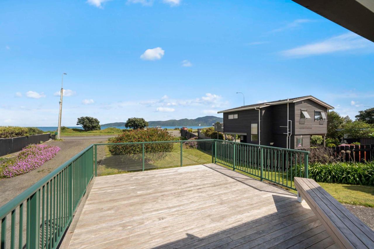 The Green Trout - Paraparaumu Beach Holiday Home Dış mekan fotoğraf
